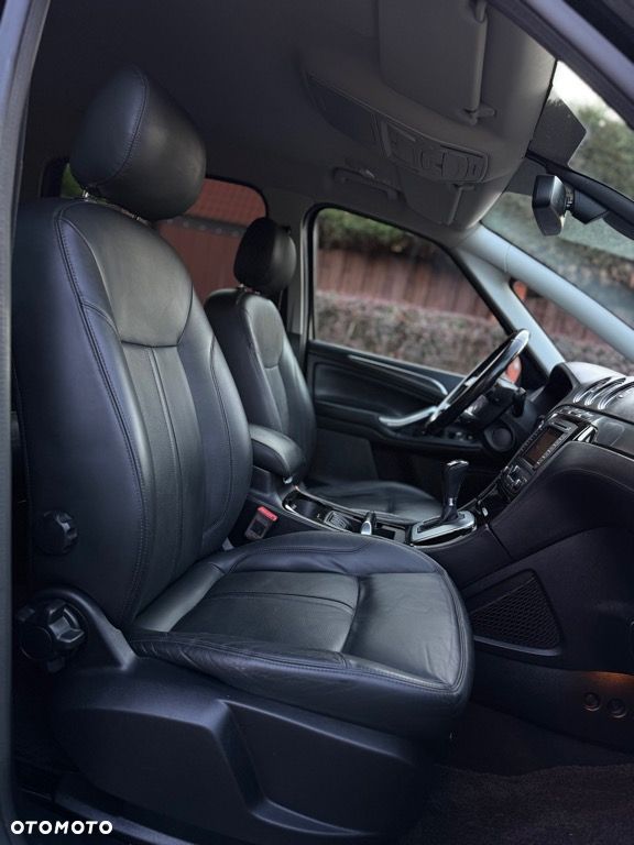 Ford S-Max 2.0 TDCi DPF Titanium - 31
