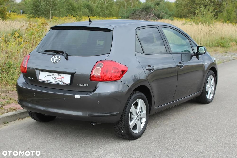 Toyota Auris 1.6 MultiMode Executive - 3
