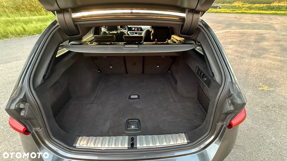 BMW Seria 3 - 16