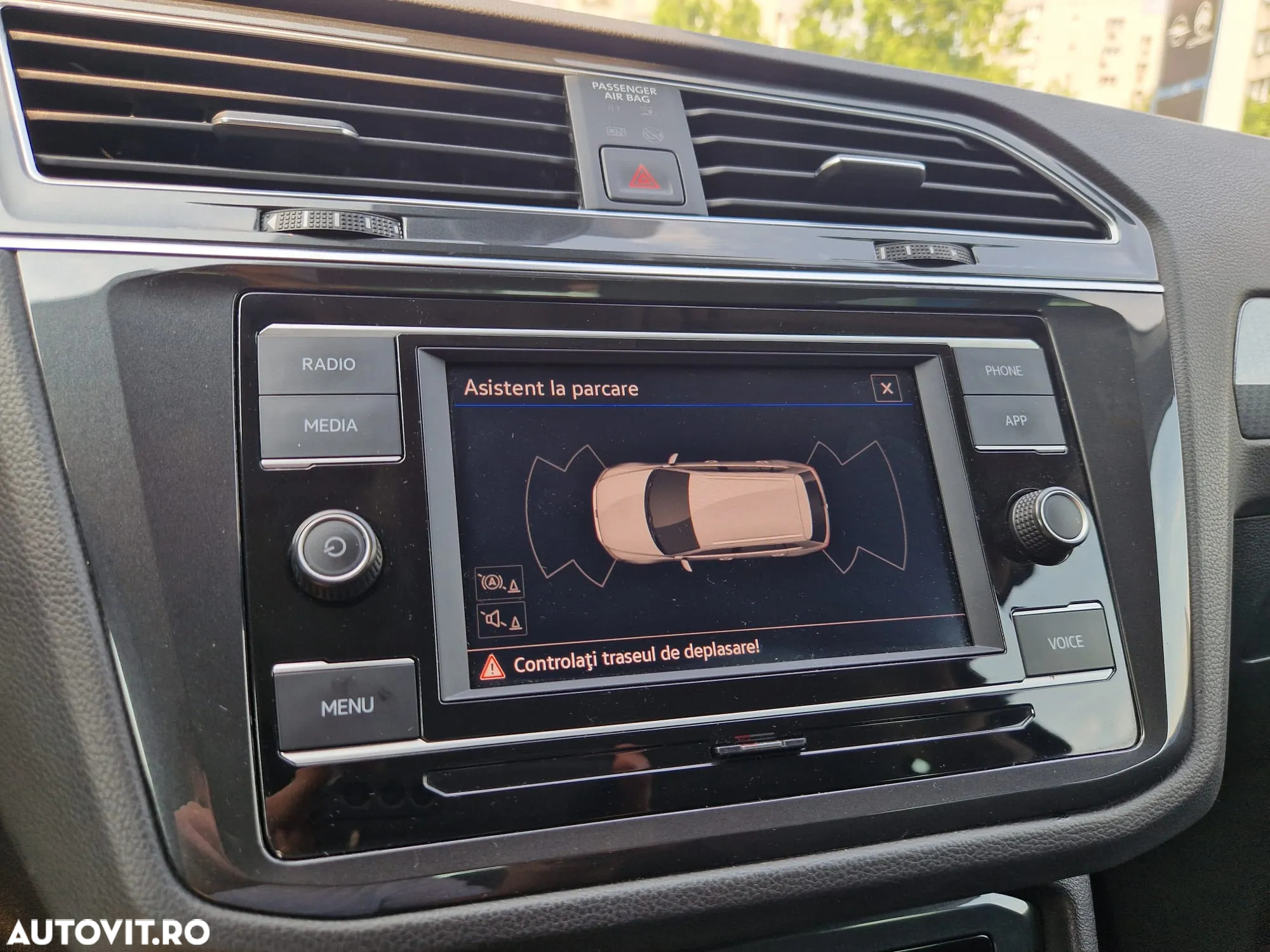 Volkswagen Tiguan 2.0 TDI SCR DSG 4Motion Life - 17