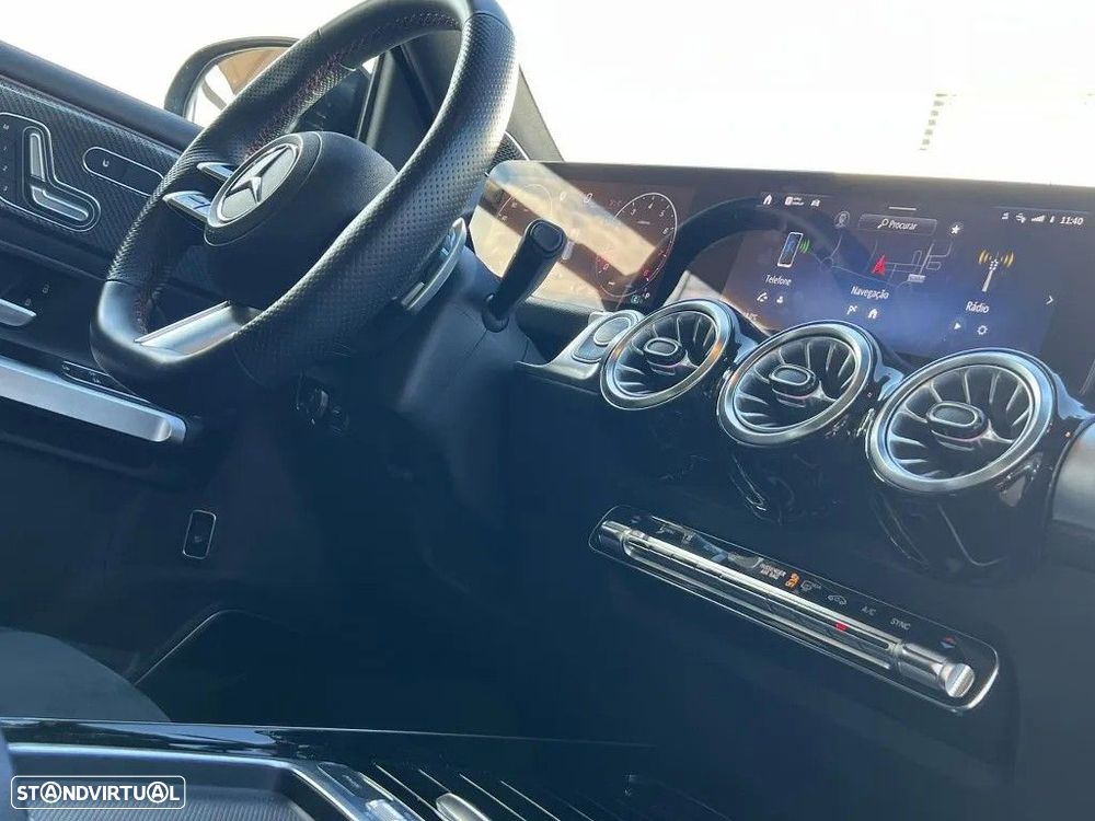 Mercedes-Benz GLB 200 AMG Line - 11