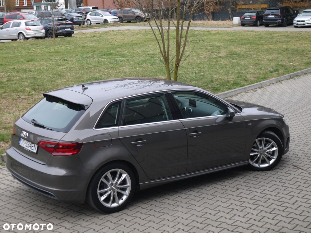 Audi A3 Sportback 2.0 TDI (clean diesel) S line Sportpaket - 24