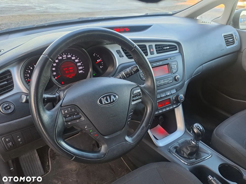 Kia Ceed 1.6 CRDi M - 9