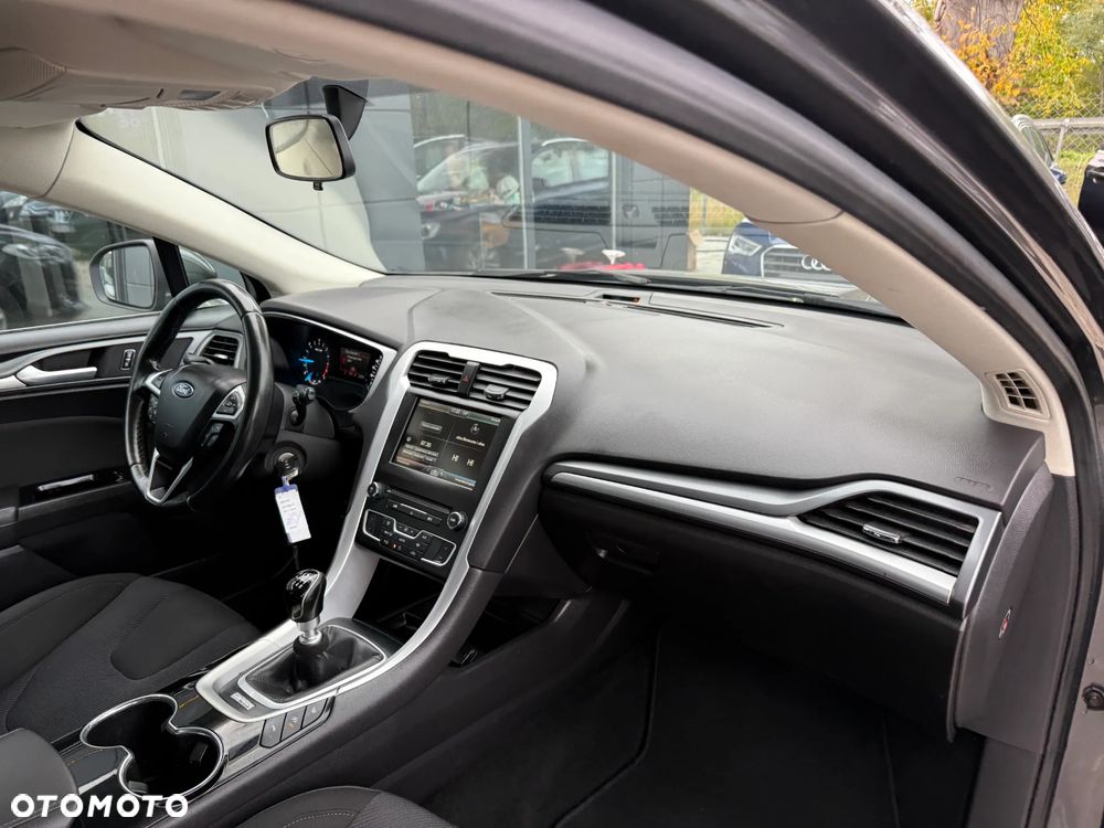 Ford Mondeo 1.6 TDCi Ambiente - 27