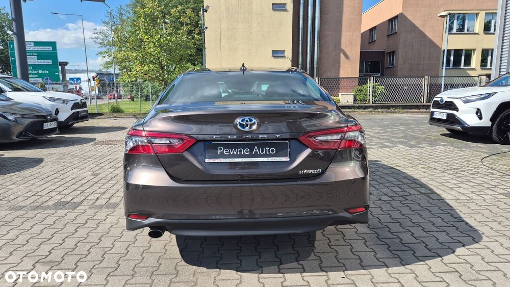 Toyota Camry 2.5 Hybrid Executive CVT - 4