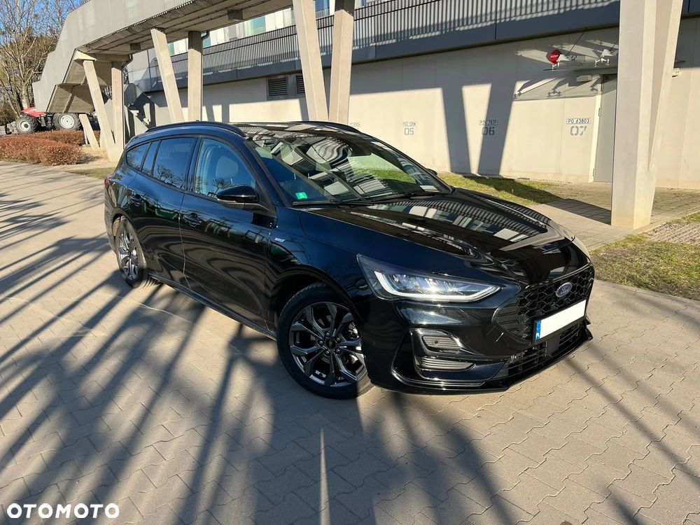 Ford Focus 1.0 EcoBoost Hybrid ST-LINE X - 2