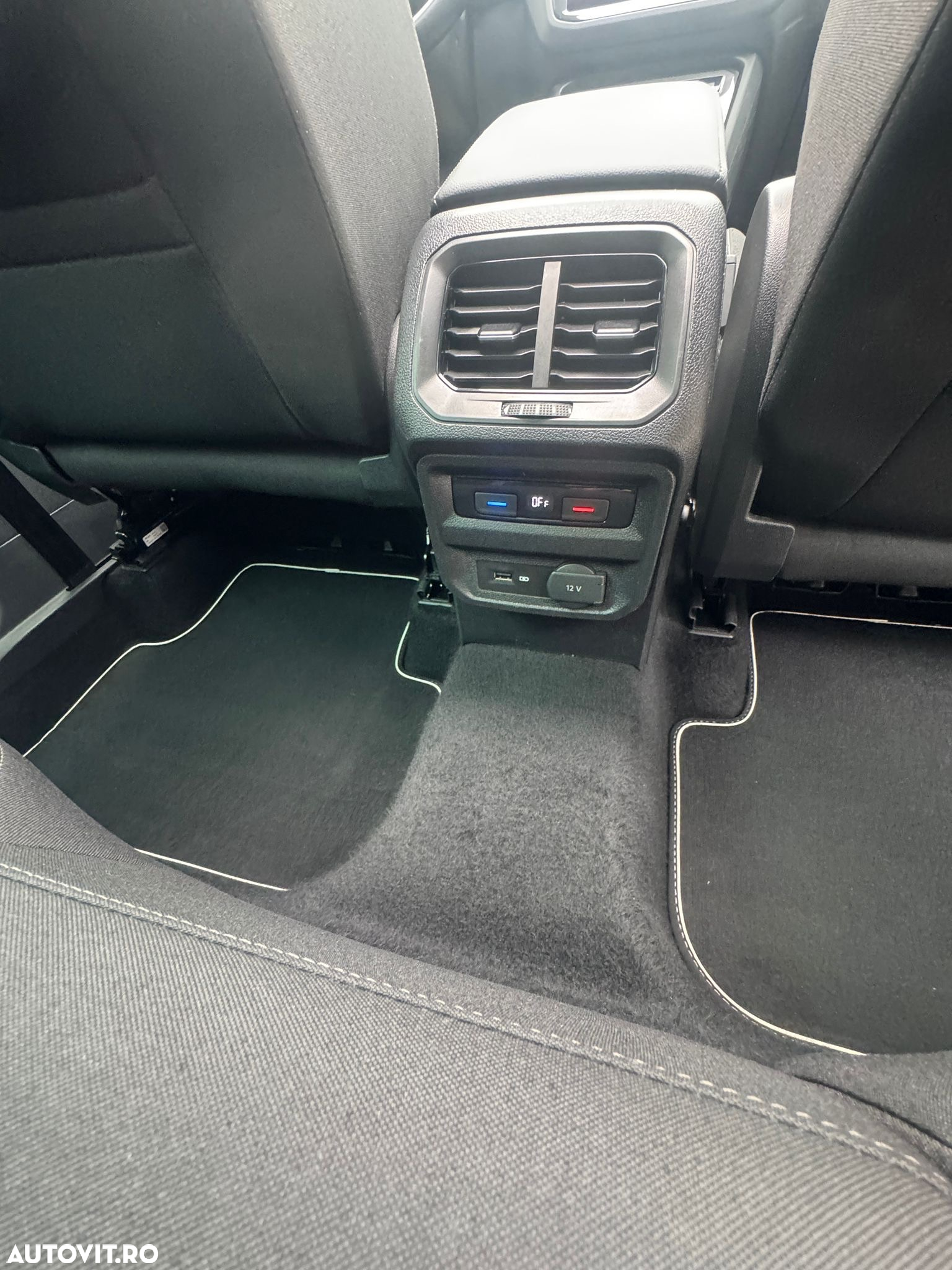 Volkswagen Tiguan - 17