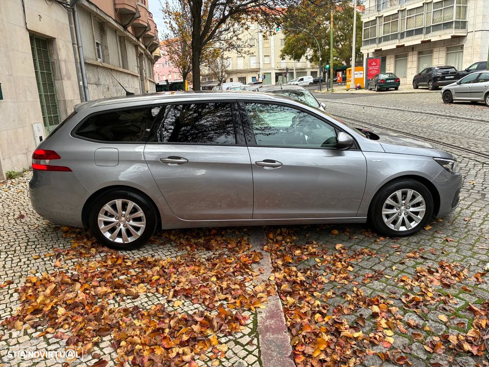 Peugeot 308 SW 1.5 BlueHDi Style - 32