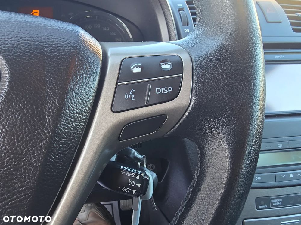 Toyota Avensis 1.8 Executive - 29