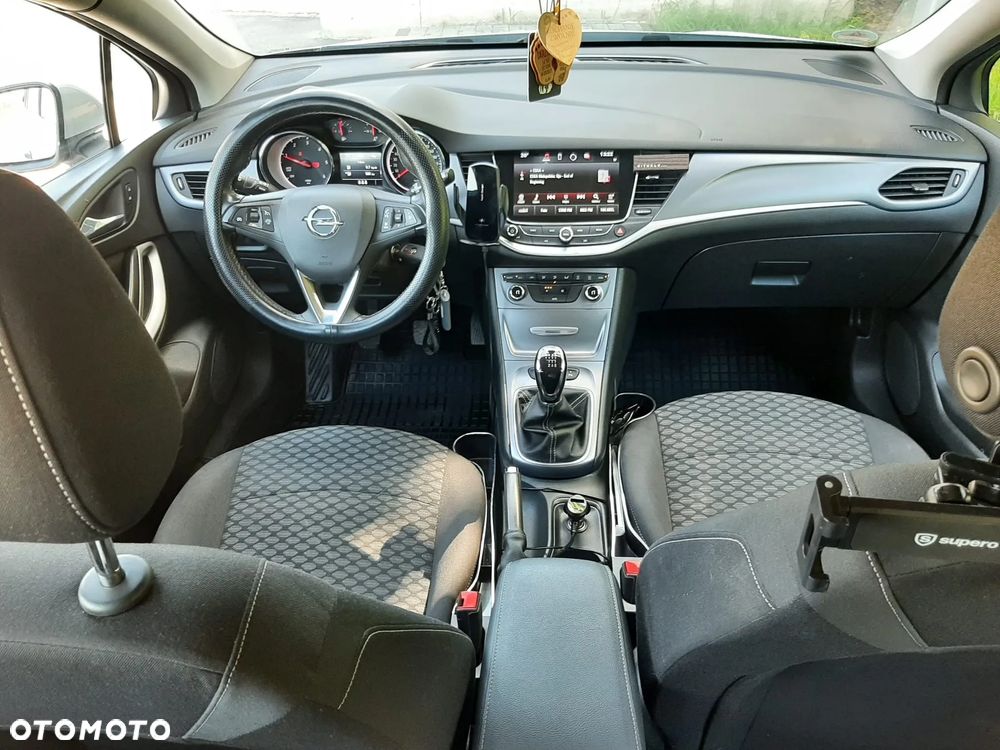 Opel Astra 1.6 CDTI Dynamic - 25