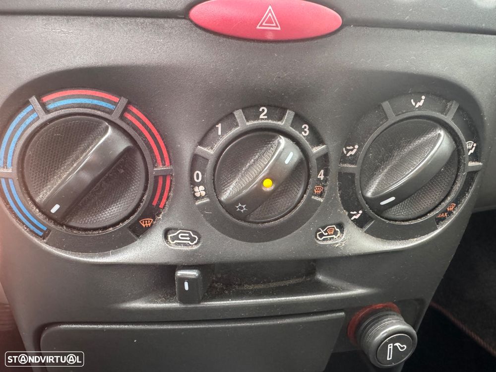 Fiat Punto 1.2 16V HLX - 14