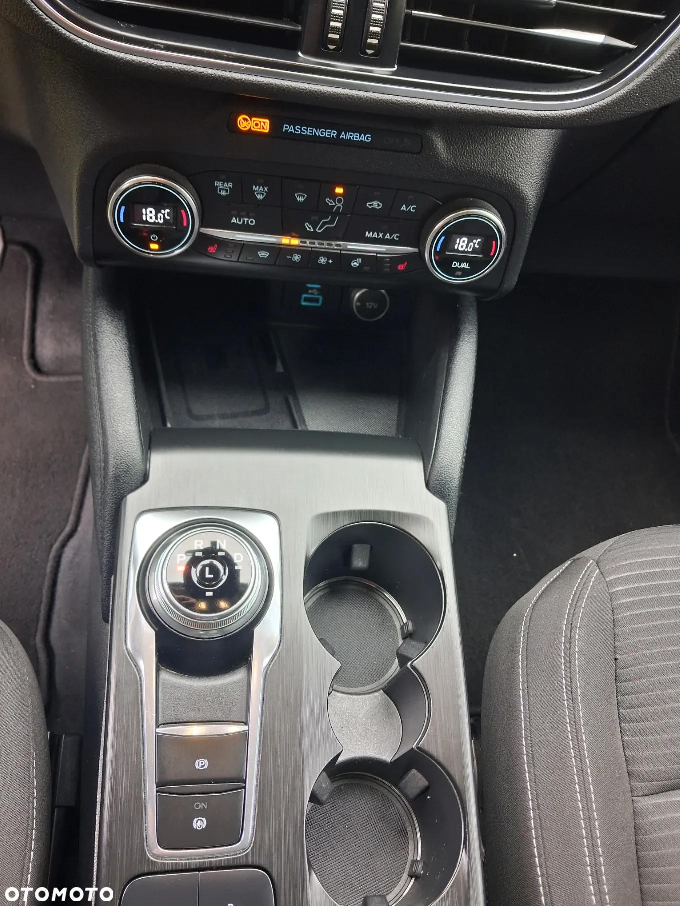 Ford Kuga 1.5 EcoBlue FWD Titanium - 9