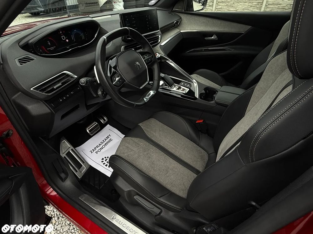 Peugeot 3008 Plug-In Hybrid 225 e-EAT8 GT - 28