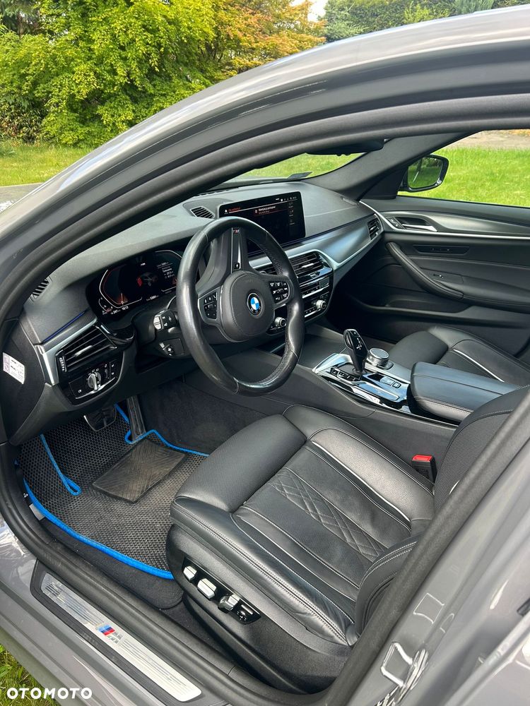 BMW Seria 5 520d xDrive mHEV - 8