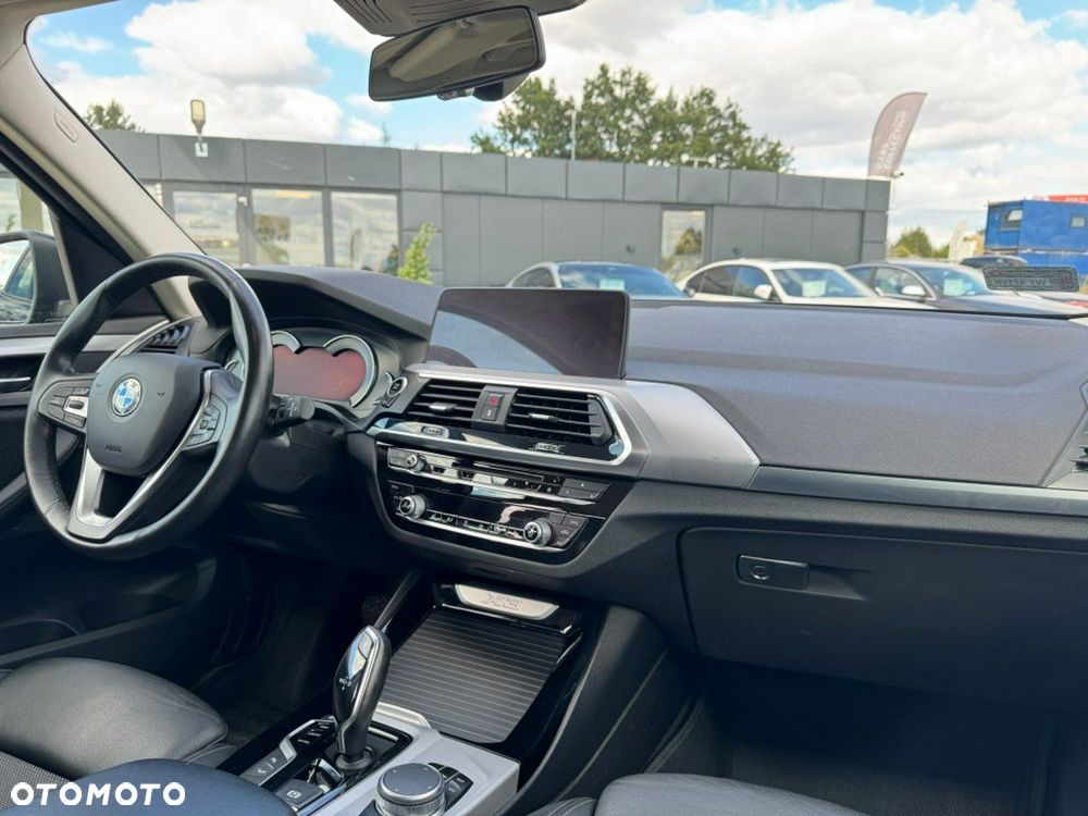 BMW X3 xDrive20d - 13