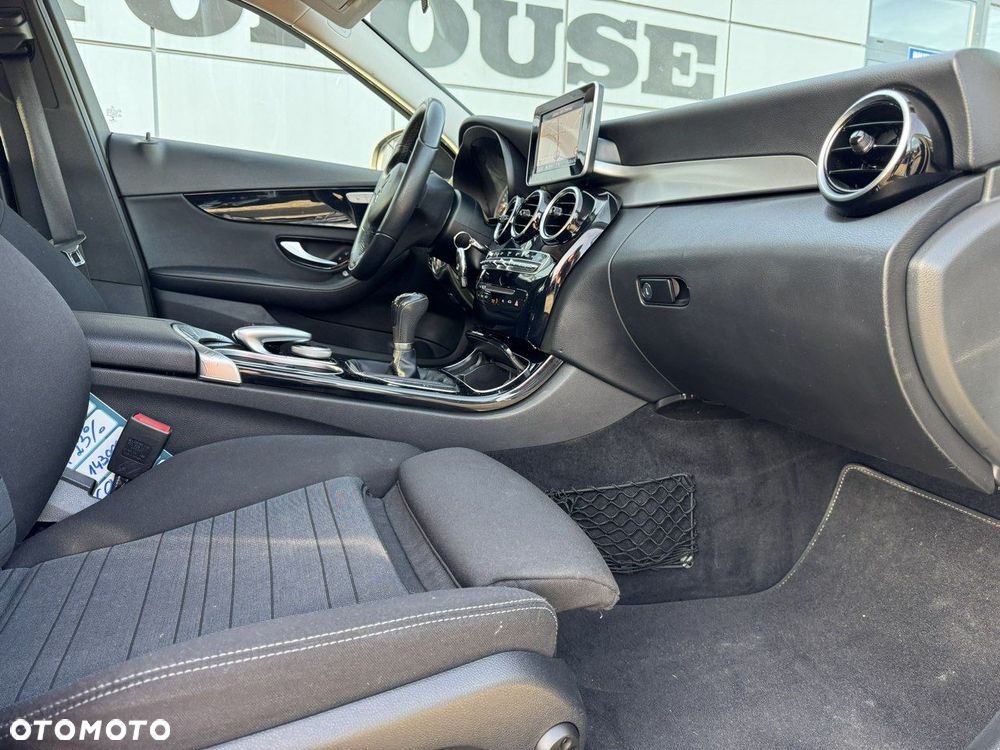 Mercedes-Benz Klasa C - 21