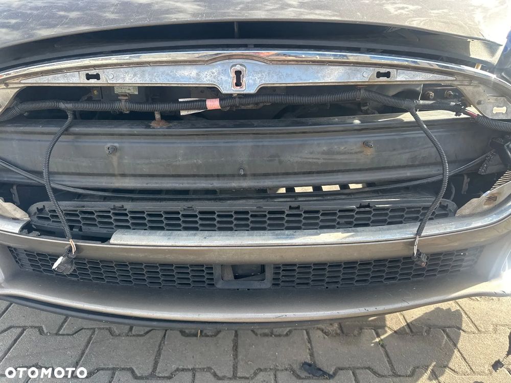 Tesla Model S - 13