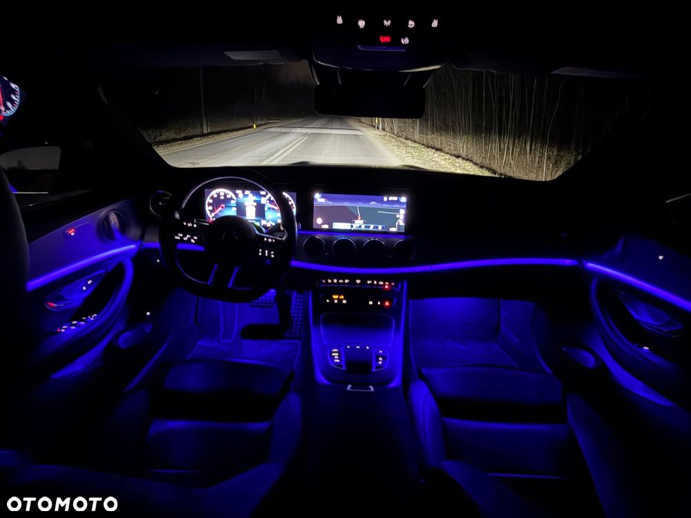 Mercedes-Benz Klasa E 300 de 9G-TRONIC - 14