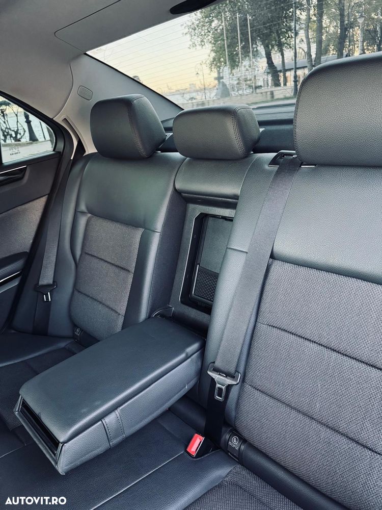 Mercedes-Benz E 200 CDI BlueEfficiency - 24