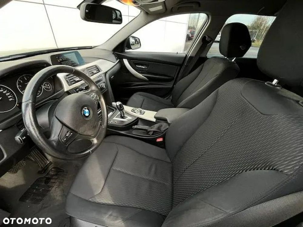 BMW Seria 3 - 15