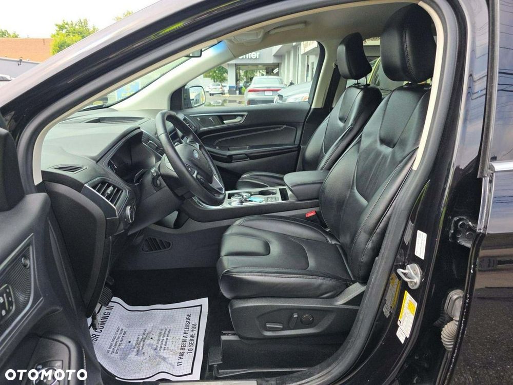 Ford Edge - 5