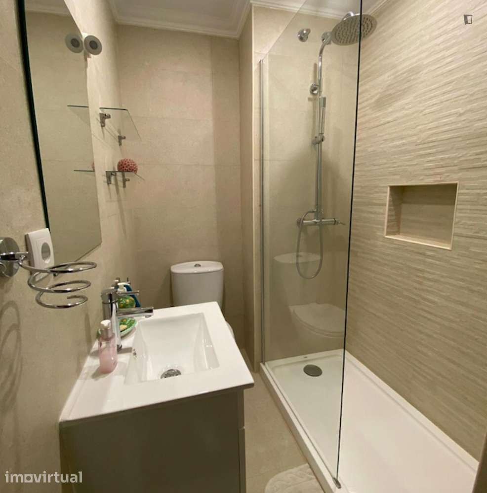 Quarto - localizado em Paço de Arcos Lisbon - Grande imagem: 3/26