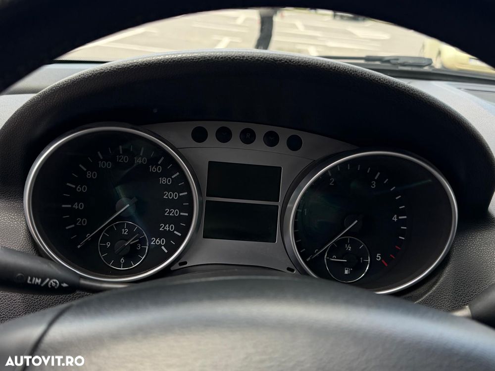 Mercedes-Benz ML 320 CDI 4Matic 7G-TRONIC - 6