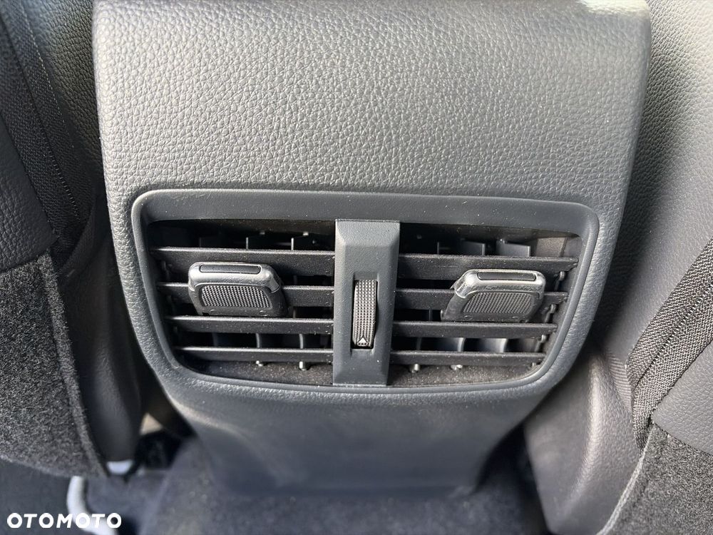 Toyota Corolla 1.8 Hybrid Style - 28