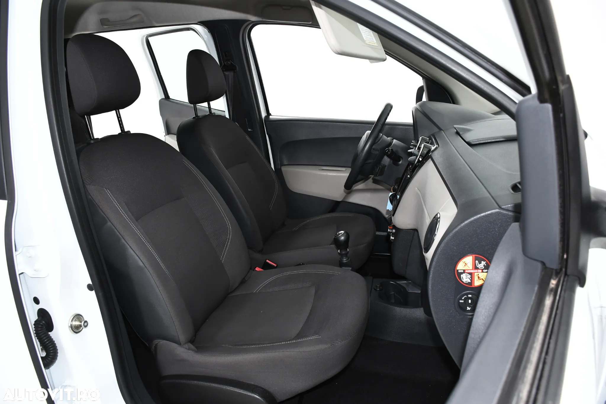 Dacia Lodgy 1.5 dCi Laureate - 12