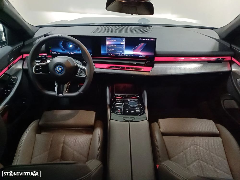 BMW 530 e xDrive Pack Desportivo M Pro - 32