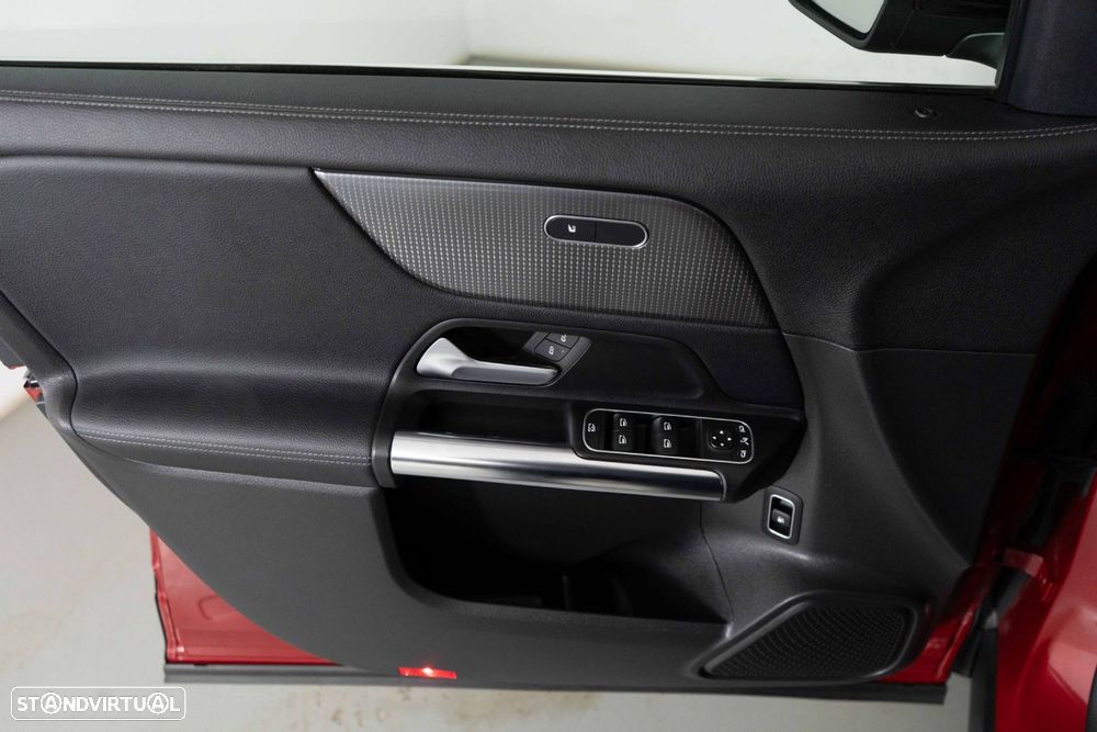 Mercedes-Benz GLA 250 e Progressive - 18