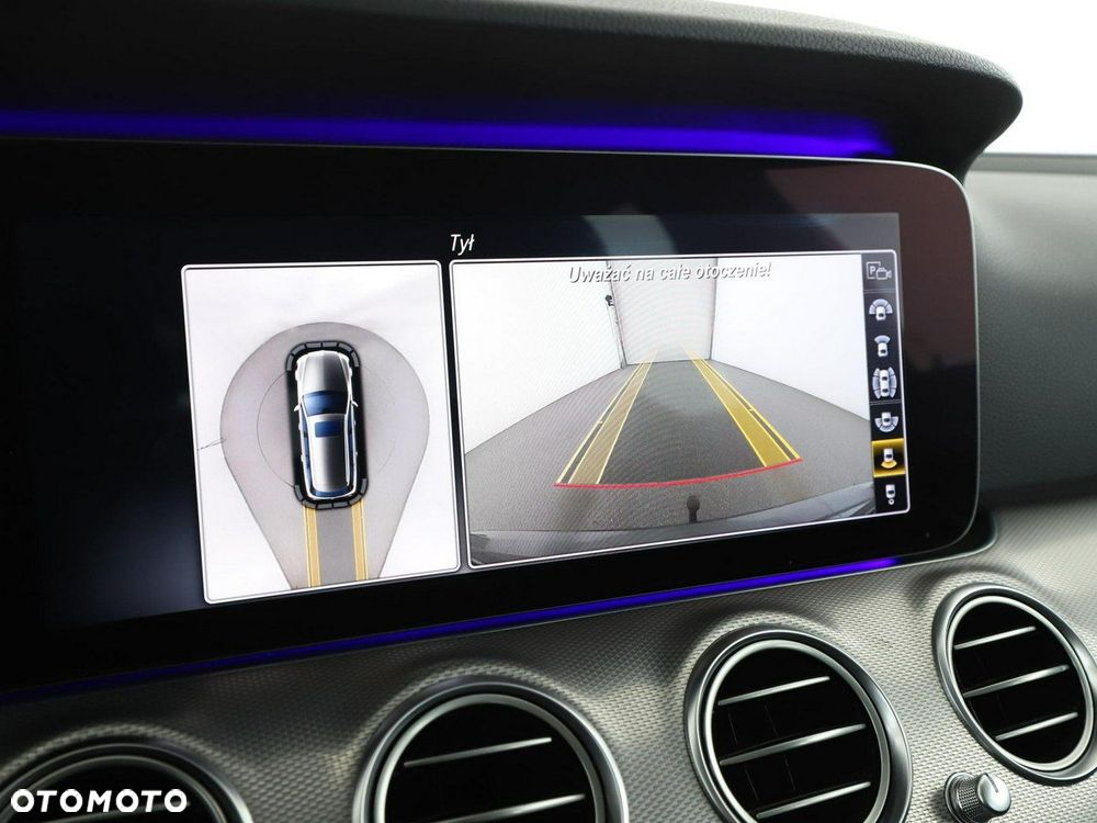 Mercedes-Benz Klasa E 250 9G-TRONIC Avantgarde - 23