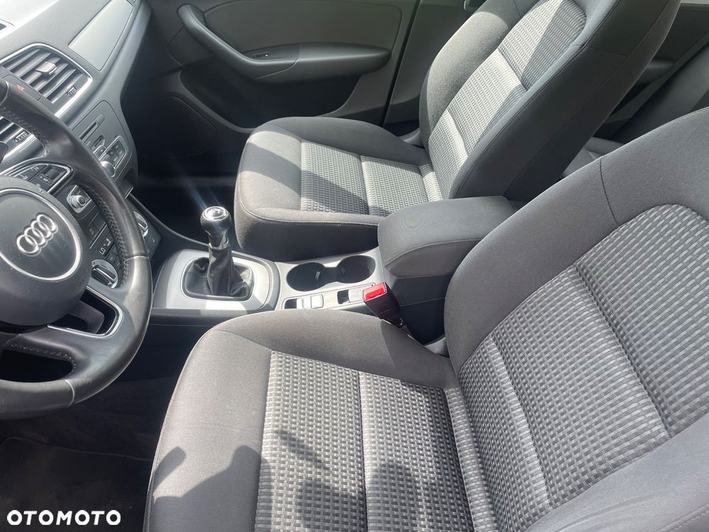 Audi Q3 2.0 TDI Design - 23
