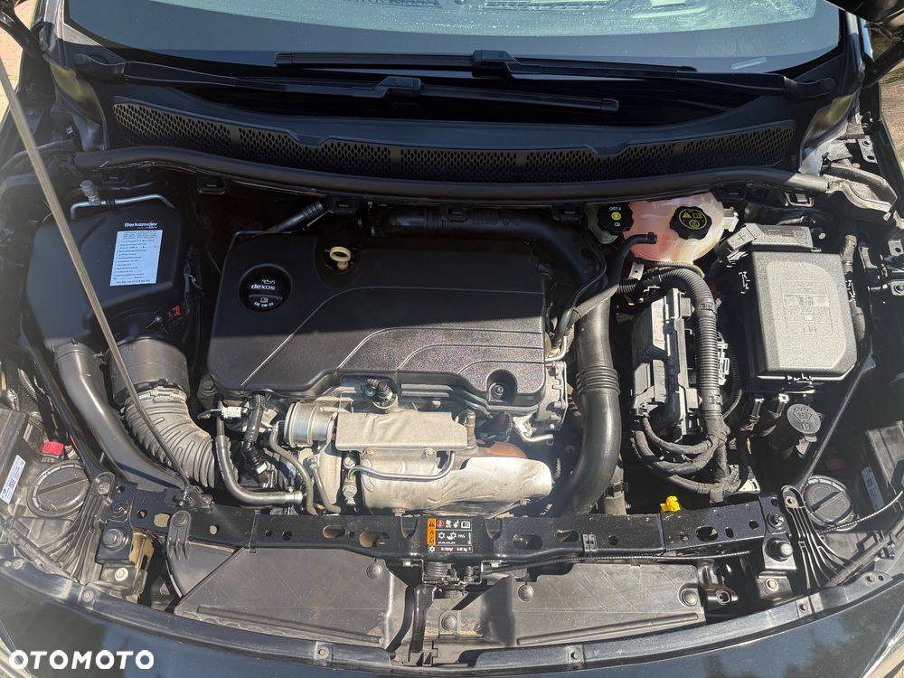 Opel Astra 1.4 Turbo Start/Stop Active - 9