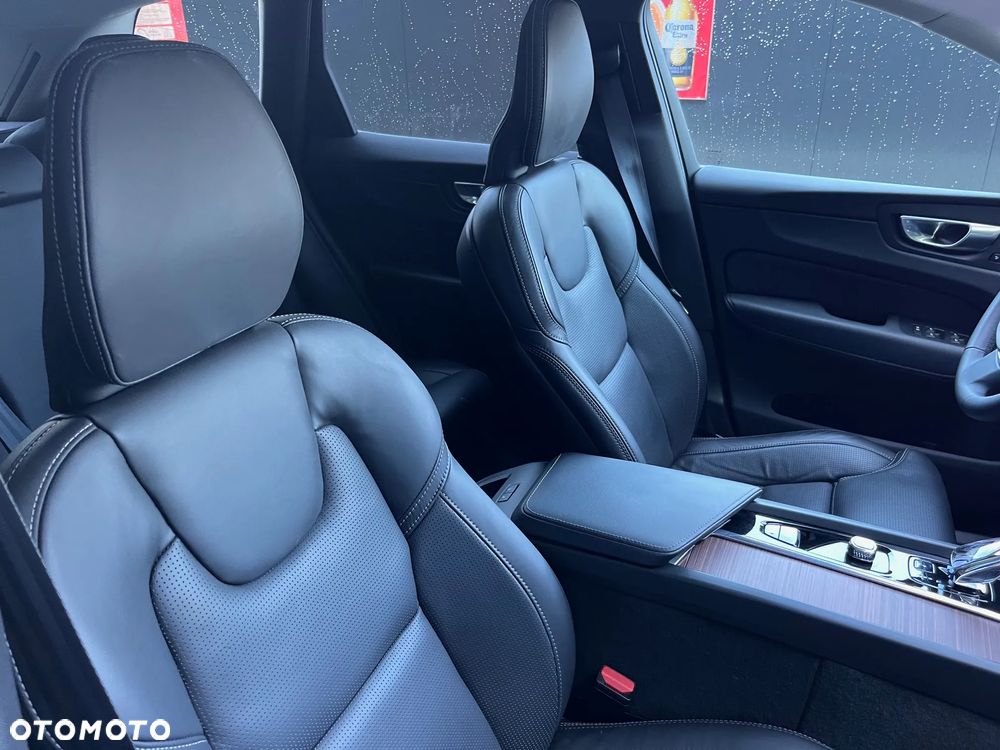 Volvo XC 60 B4 D Geartronic RDesign - 18