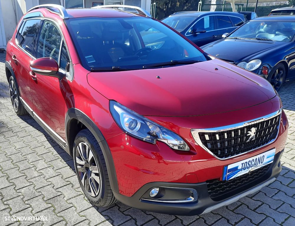 Peugeot 2008 1.2 PureTech Allure - 4