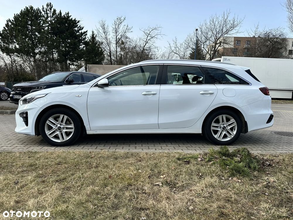 Kia Ceed - 4