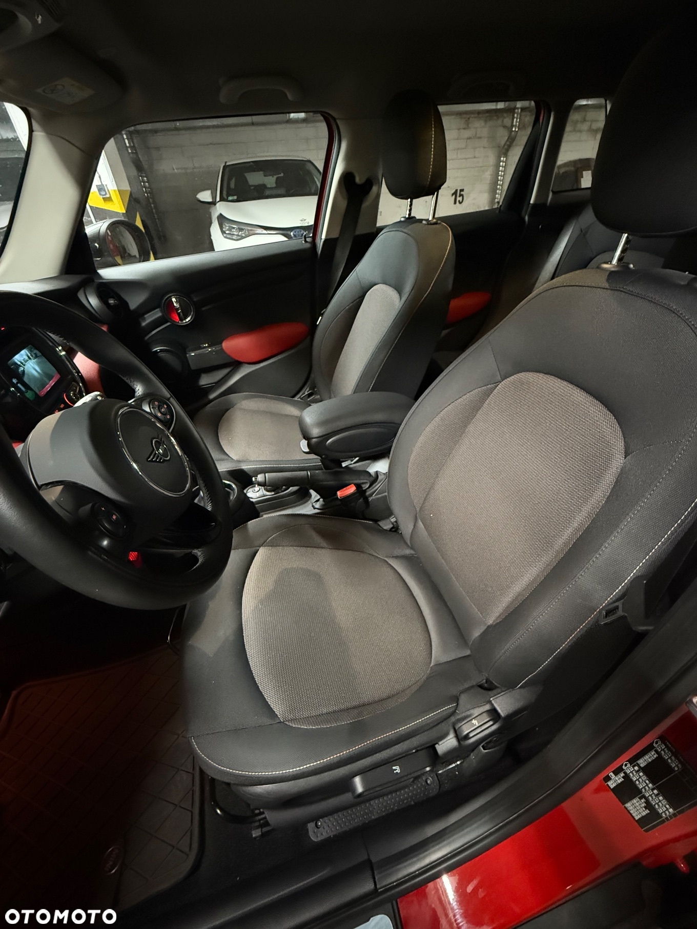MINI Cooper Standard - 11