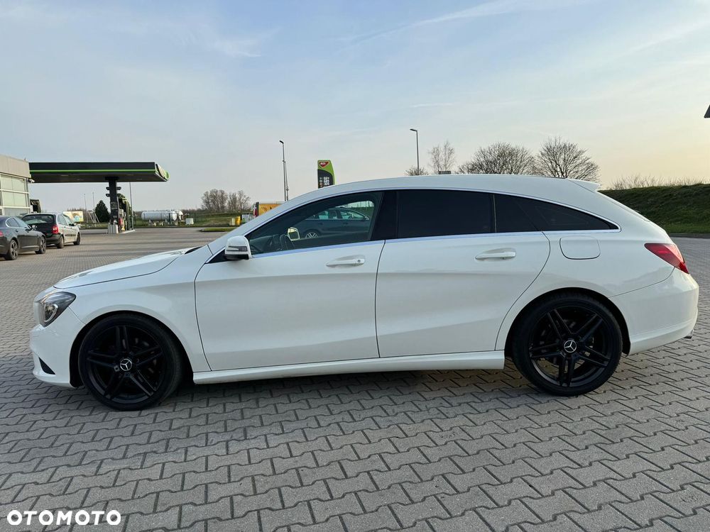 Mercedes-Benz CLA 220 d 7G-DCT Peak Edition - 11