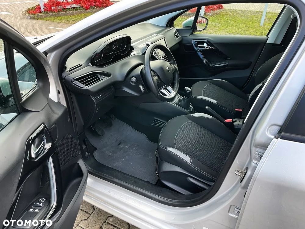 Peugeot 208 1.2 VTi Active Pack - 11
