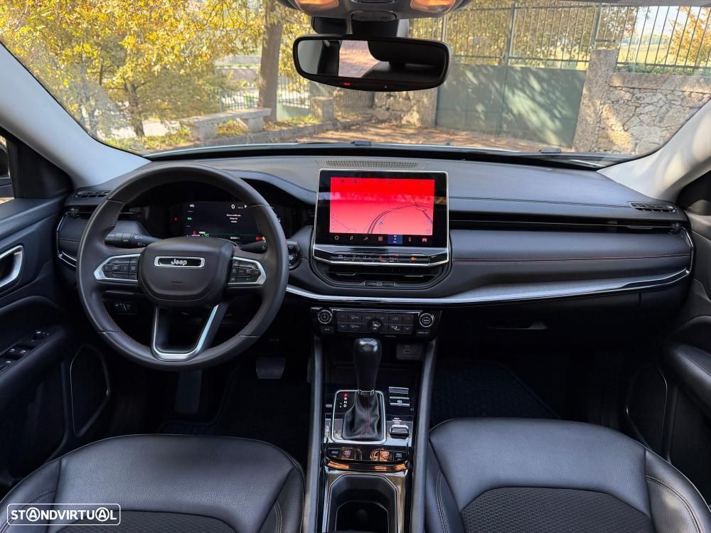 Jeep Compass 1.3 T-GDI 4xe PLUG-IN HYBRID Auto First Edition Urban - 23