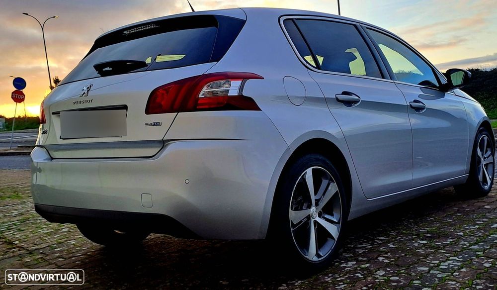 Peugeot 308 1.6 BlueHDi Active J17 - 16