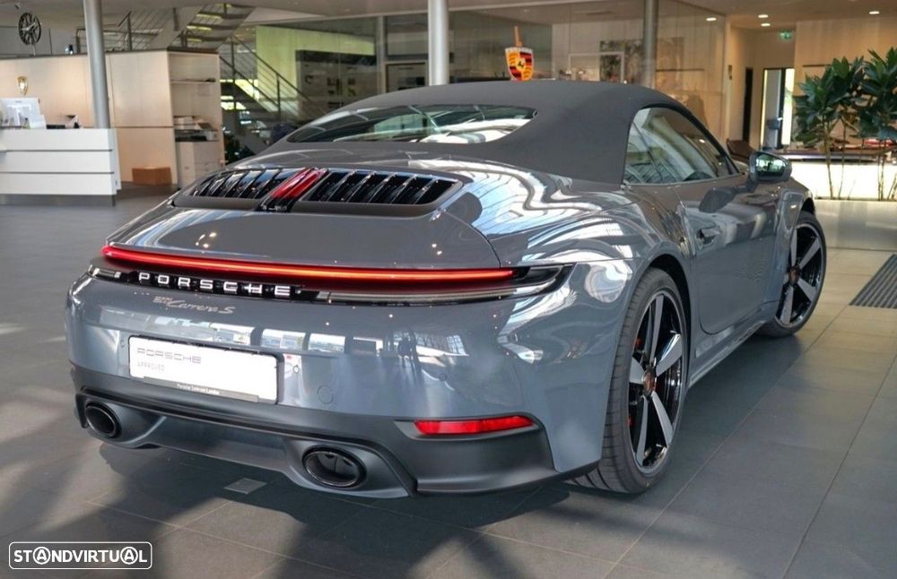 Porsche 911 (992) Carrera S — photo 4