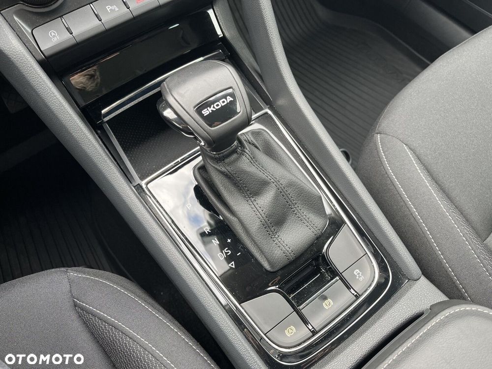 Skoda Karoq 1.5 TSI ACT Selection DSG - 16