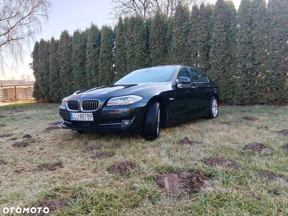 BMW Seria 5 528i - 8