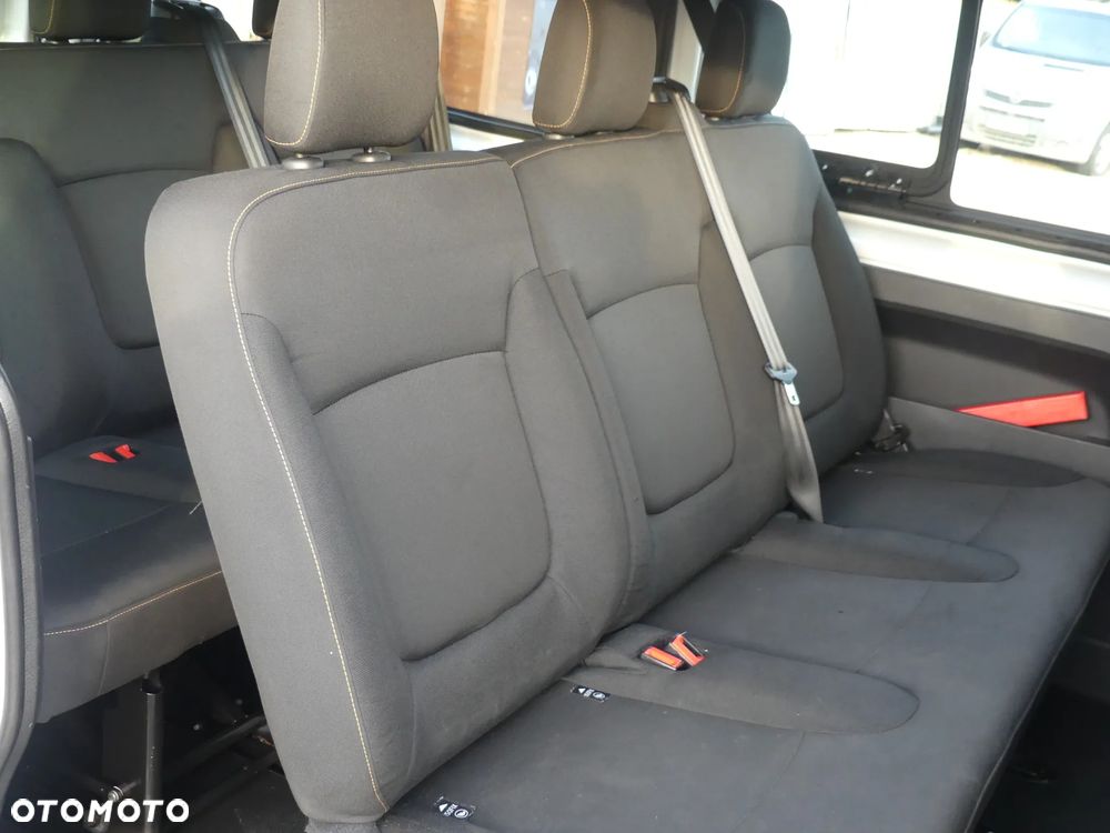 Renault Trafic Grand Passenger 3,0t Pack Clim - 21