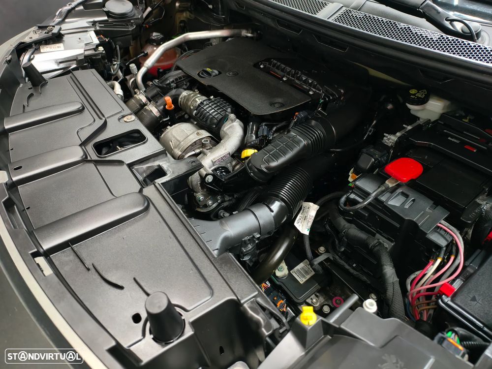 Peugeot 3008 1.6 BlueHDi Allure EAT6 J18 - 47