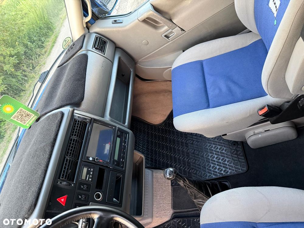 Volkswagen Multivan Standard - 31