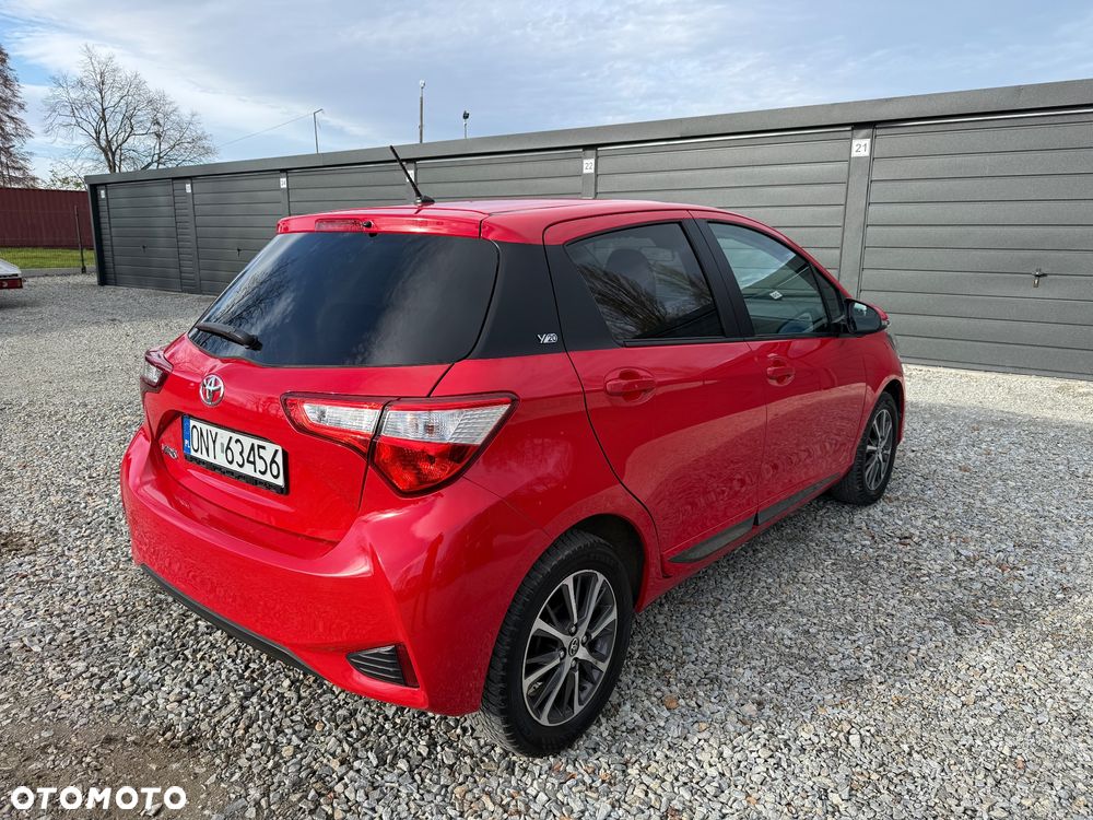 Toyota Yaris 1.5 Premium CVT - 7