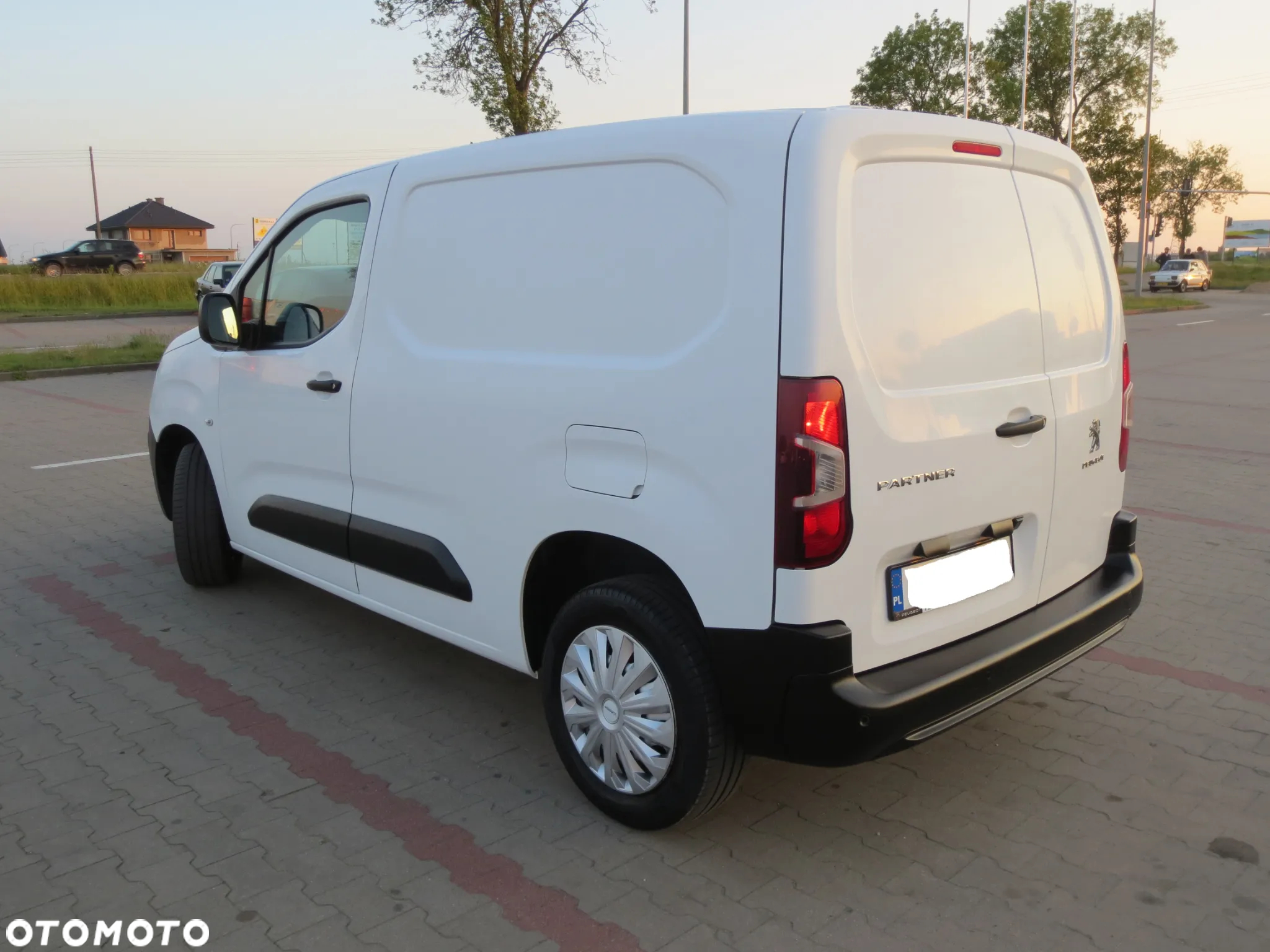 Peugeot PARTNER Niski przebieg 3 OSOBY salon POLSKA - 7